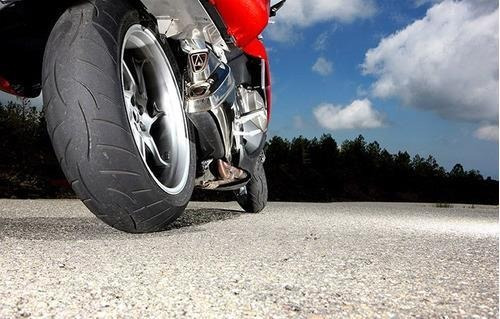 Cubierta 190 55 17 75w Metzeler Roadtec Z8
