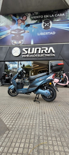Imagen 11 de 23 de Moto Electrica Hawk / Mes Del Mundial Con Baul De Regalo / A