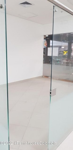 Imagen 9 de 14 de Vendo Comercial En Centro De La Moda C.m 22-2640