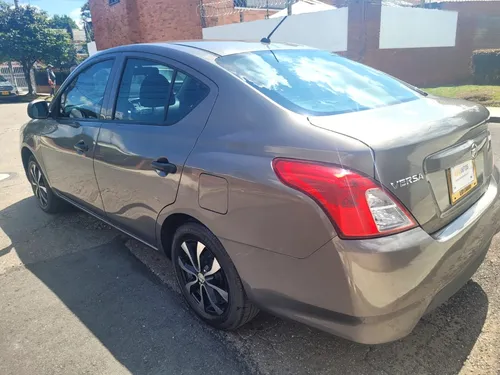 Nissan Versa Drive