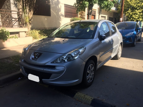 Peugeot 207 Compact 1.4 Allure 5p Con Gnc 5°gen 2015 92000km