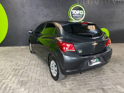 Imagem 8 de 10 de Chevrolet Onix 1.0 Mpfi Lt 8v Flex 4p Manual