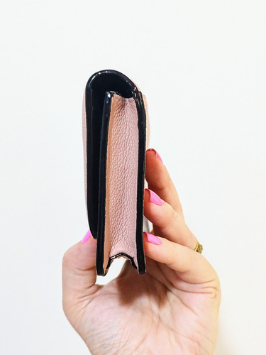 Cartera de mano y teléfono móvil Victoria's Secret con correa, color rosa, diseño de tela lisa
