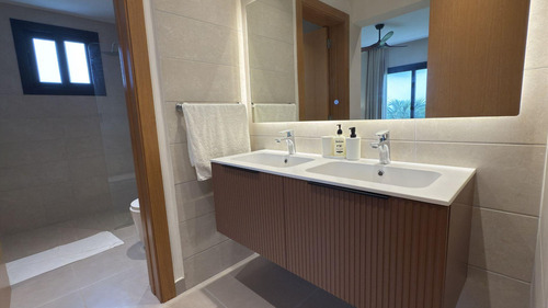Stunning Ph 3 Bedroom, New Construction-cocotal Community
