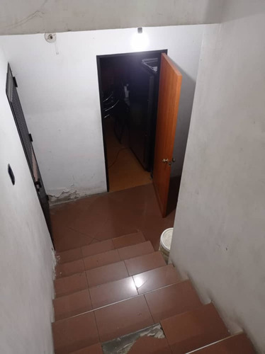 Se Vende Local 160 Metros A Pie De Calle Sabana Grande El Recreo Estacionamiento L5m