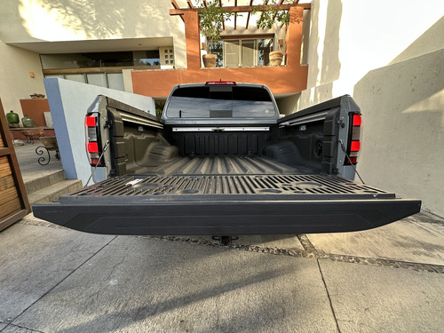 Nissan Frontier 3.8 V6 Pro-4X 4Wd At