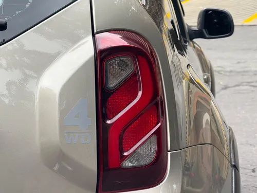 Renault Duster 2.0 Dynamique 4X4 MT