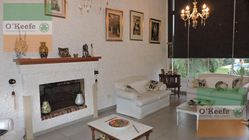 Imagen 9 de 18 de Casa En Venta De Cinco Ambientes Apto Crédito En Lote Central