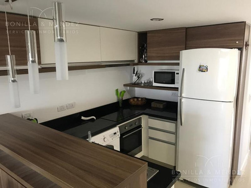 Edificio Chronos, 2 Dorm, 2 Baños, Equipado, Aa En Todos Los Ambientes.