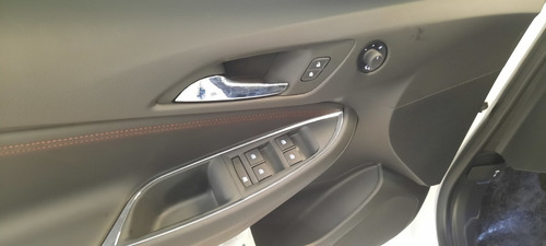 Imagen 10 de 19 de Chevrolet Cruze Rs Turbo My 23 Fh