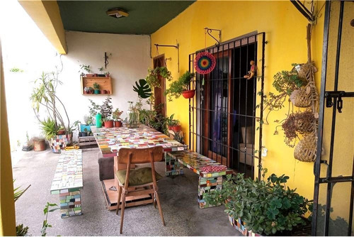 Imagen 7 de 14 de Venta 2 Locales + Depto 3 Amb + Patio En Quilmes