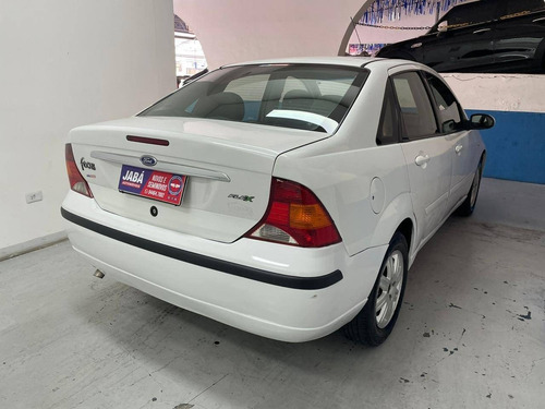 Ford Focus 1.6 Glx Sedan 16v Flex 4p Manual