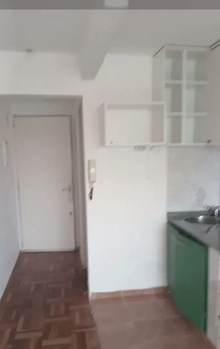Monoambiente En Excelente Zona De Pocitos A Mentros De Av Rivera