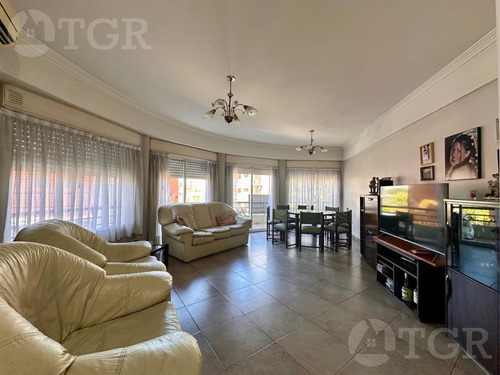 Venta Dpto 4 Ambientes Con Sum, Gimnasio Y Cochera Cubierta En Caseros | Apto Crédito |