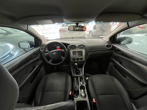 Ford Focus 1.6 GL 16V FLEX 4P MANUAL