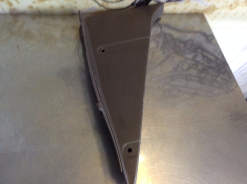 Moldura Plastico Trasero Derecho De Focus Sedan Mod 00-04