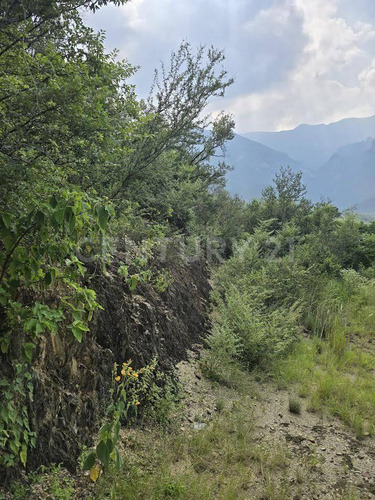 Terreno En Venta En Col. Cañadas Del Sur En Monterrey