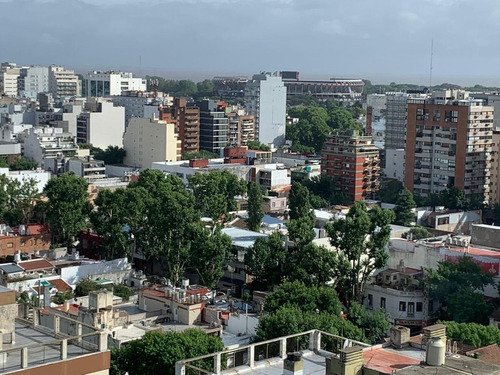 Imagen 28 de 29 de Excelente Piso Alto: Vista Panorámica. Muy Buen Estado