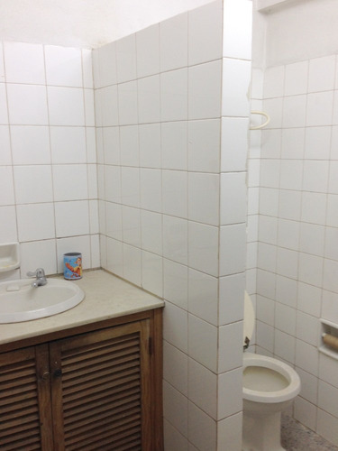 Local De 340m2 En Alquiler En José L. Terra Y Rivadavia