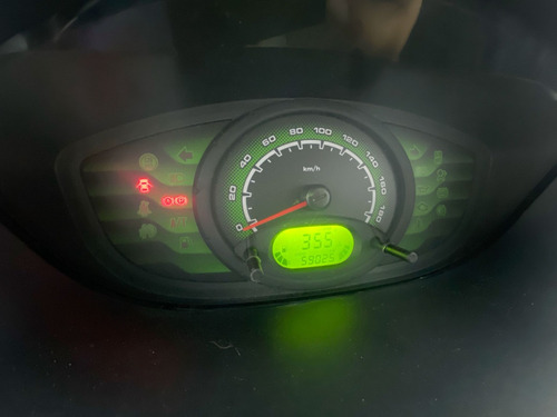 Imagen 15 de 25 de Chevrolet Spark Life 1.0