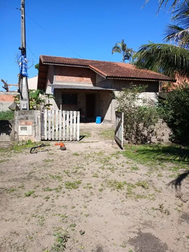 Vende Casa Na Praia De Peruibe A 100m Do Mar