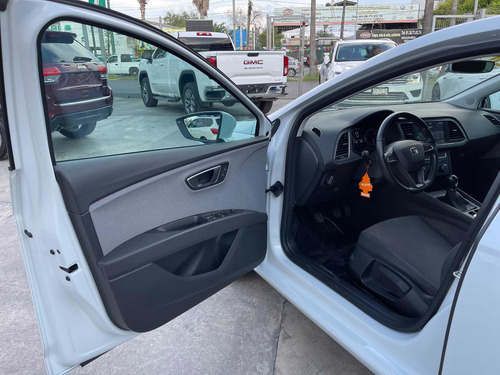Imagen 11 de 15 de Seat Leon 2020 1.4 Style T 125 Hp Mt