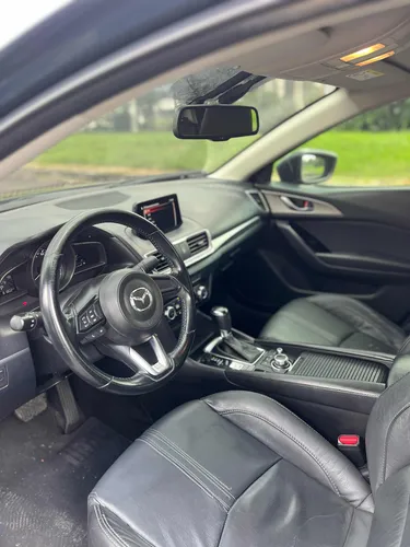Mazda 3 2.0 Touring