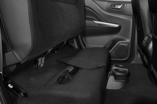 Imagen 5 de 11 de Nissan Frontier Dc Diesel Se 4x4