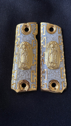 Cachas De La Virgen En Chapa De Oro Para M1911 Cal 38/45 Dorado