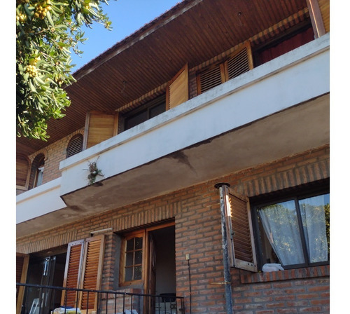 Oportunidad Chalet Con Gge, Patio Y Fondo Libre De 20 Mts.