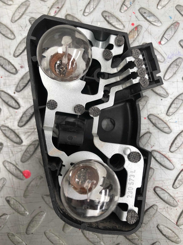 Porta Focos Tra Izq Bmw 320 I Aut V6 2.2 98/2007 (Usado)