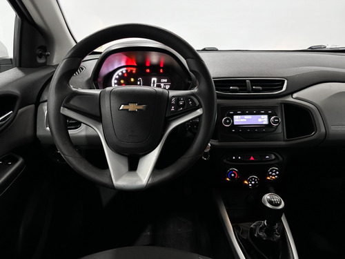 Chevrolet Onix 1.0 MPFI LT 8V FLEX 4P MANUAL