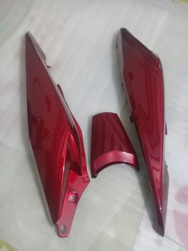 Cubierta Sillin Cola De Honda Cb 150 Invicta Modelo Nuevo