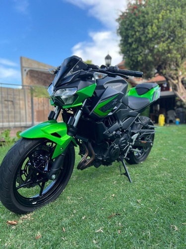 Imagen 4 de 16 de Kawasaki Z400 2022