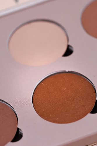 Imagen 7 de 10 de Paleta De Polvos Compactos Ap | Kit Contour