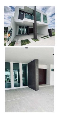 Imagen 2 de 14 de 3 Recámaras Con Vestidor Y Baños Completos En Cada Recamara