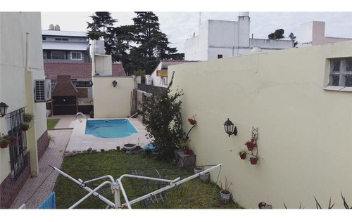 Venta 4 Ambientes Con Pileta Y Cochera San Justo