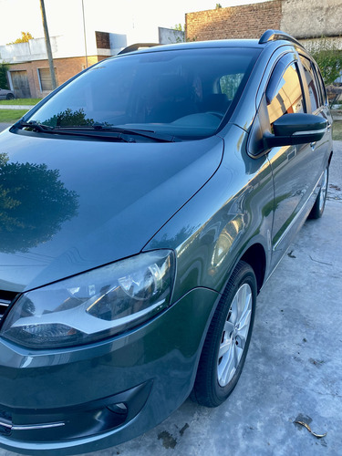 Volkswagen Suran 1.6 Highline 101cv