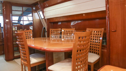 Imagen 4 de 10 de Ferretti 810