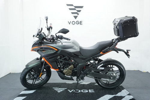 Imagen 25 de 25 de Voge 300 Ds Con Baul De Regalo Moto Touring 2023 0km