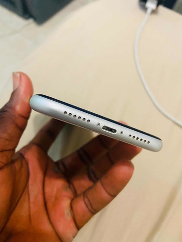 iPhone XR 64gb