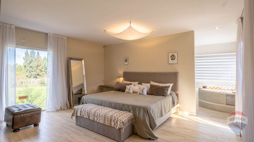 Venta Casa 7 Amb Campos De Roca, Brandsen