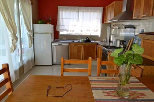 Venta Casa 2 Pisos 3 Dorm C/ Local Y 2 Departam