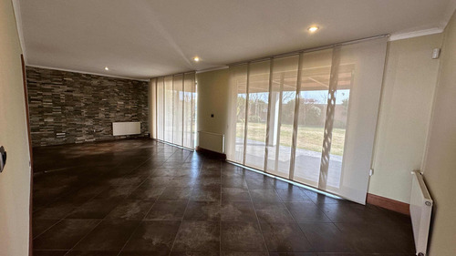 Casa En Arriendo, Parcelas Viña Esmeralda, Las Rastras