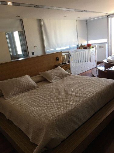 En Venta En Villa Bosch, Piso Unico Centrico Exclusivo Con Entrada Propia Cochera Dos Autos F: 10058