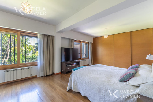 Casa En Venta En Martínez