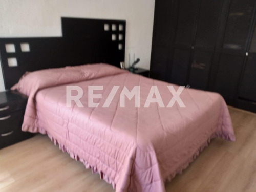 Casa En Avenida De La Rica En Villas Del Meson