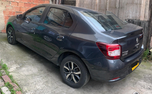 Renault Logan 1.6 Privilege / Intens