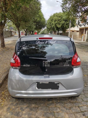Imagem 8 de 12 de Fiat Mobi 2018 1.0 Drive Flex 5p