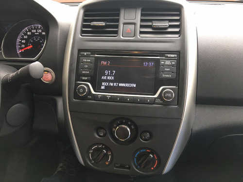 Cámara De Reversa Para Nissan Versa Año 2017